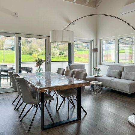 Wunderschoene Helle Wohnung Mit Grosser Dachterrasse Gottmadingen Bagian luar foto