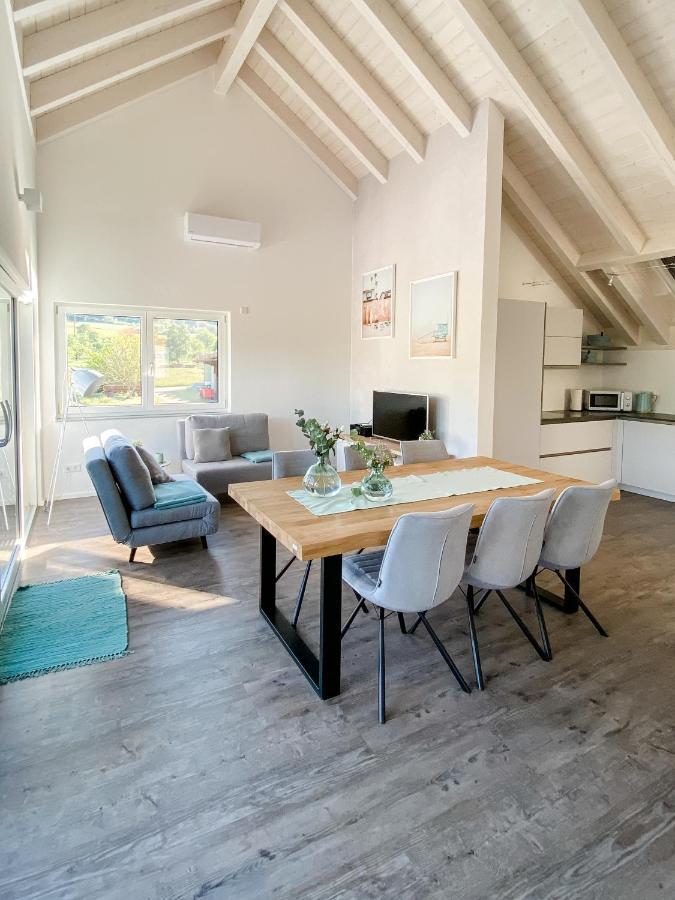Wunderschoene Helle Wohnung Mit Grosser Dachterrasse Gottmadingen Bagian luar foto