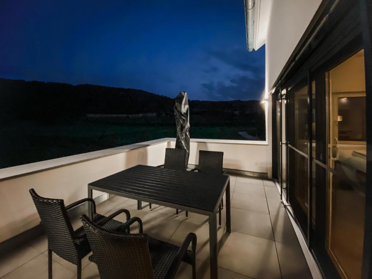 Wunderschoene Helle Wohnung Mit Grosser Dachterrasse Gottmadingen Bagian luar foto